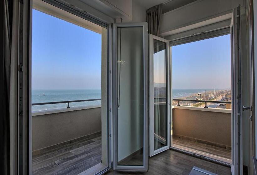 اتاق لوکس با چشم‌انداز دریا, Gfh   Hotel Sole Resort & Spa