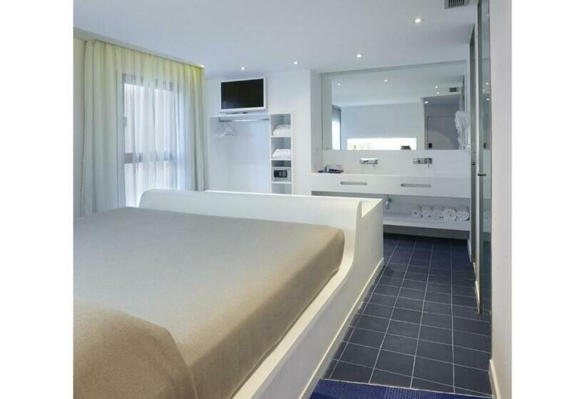 سوییت جونیور, Maciá Granada Five Senses Rooms & Suites