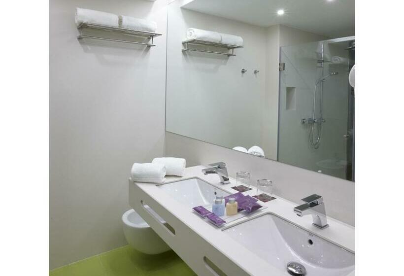 سوئیت جونیور خانوادگی, Maciá Granada Five Senses Rooms & Suites