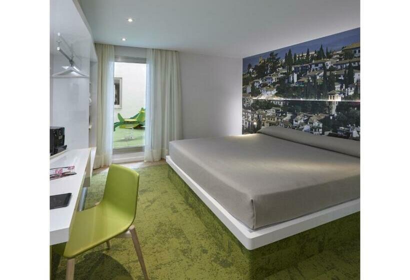 سوئیت جونیور خانوادگی, Maciá Granada Five Senses Rooms & Suites