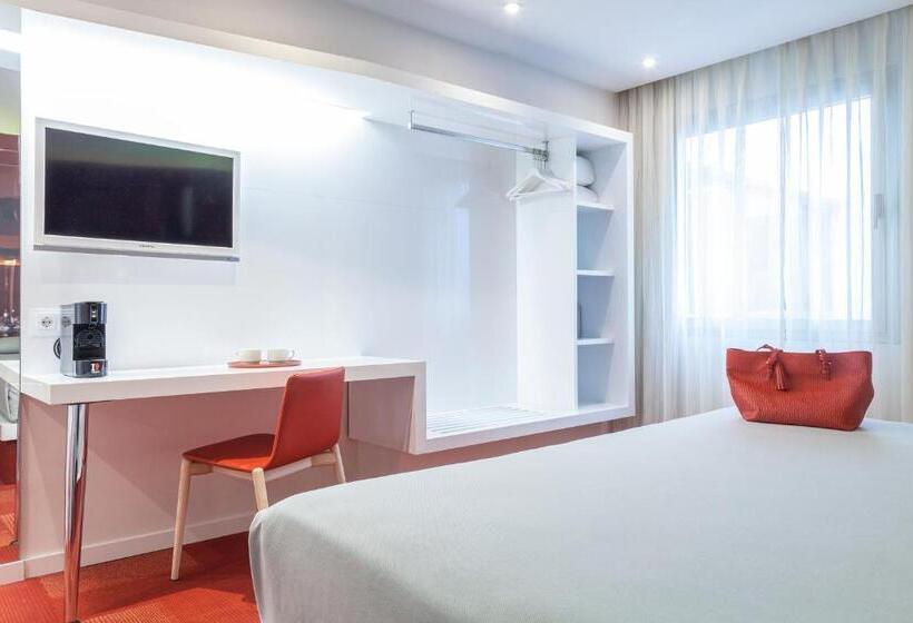 سوئیت جونیور خانوادگی, Maciá Granada Five Senses Rooms & Suites