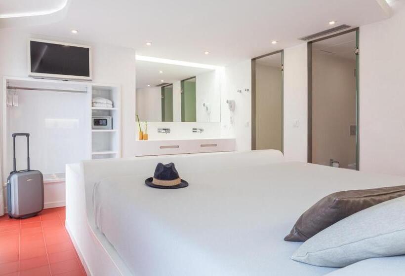 سوییت جونیور, Maciá Granada Five Senses Rooms & Suites