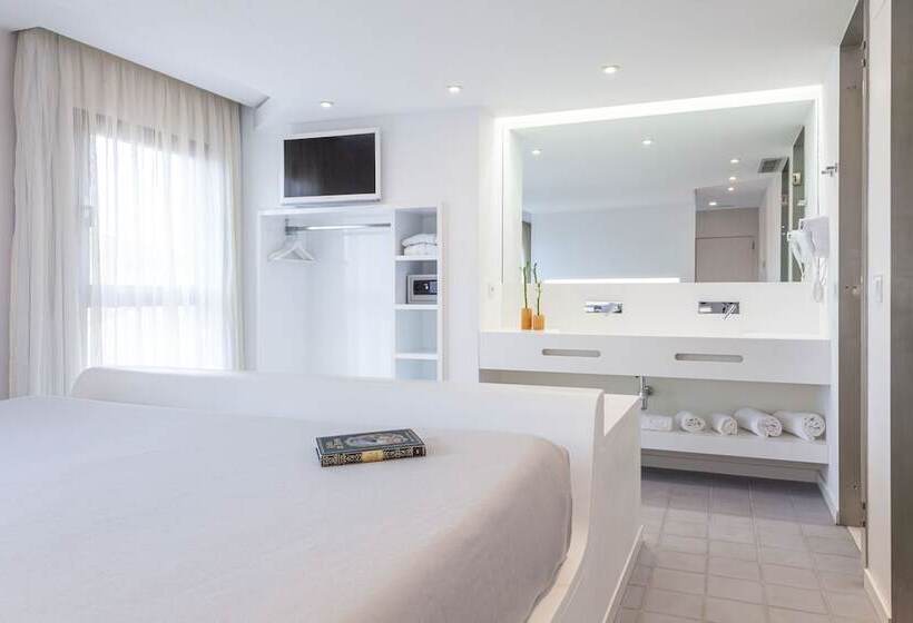 سوییت جونیور, Maciá Granada Five Senses Rooms & Suites