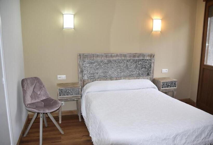 Chambre Standard, Los Acebos Cangas