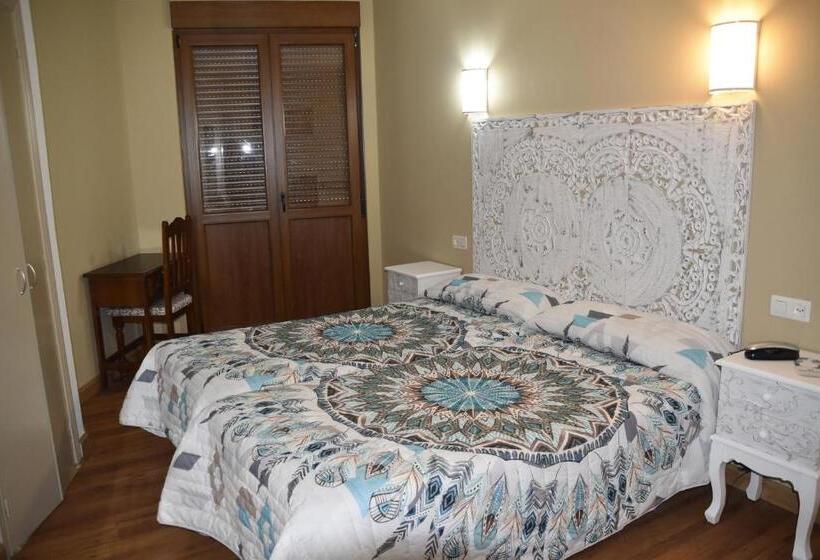 Quarto standard, Los Acebos Cangas