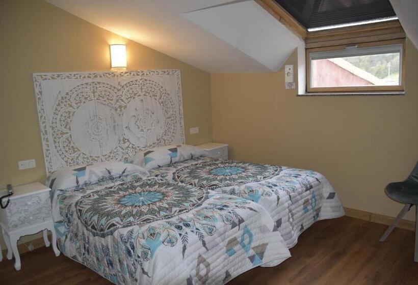 Quarto standard, Los Acebos Cangas