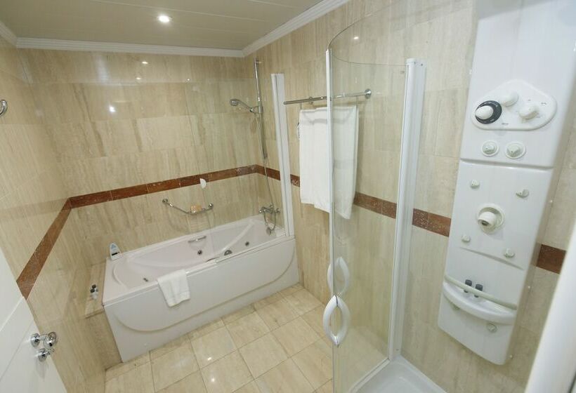 סוויטה, Oca Puerta Del Camino