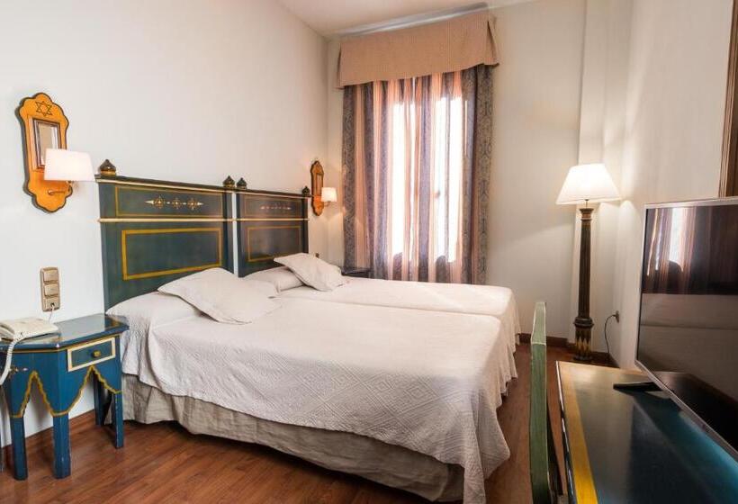 Standard Room, Plaza Nueva