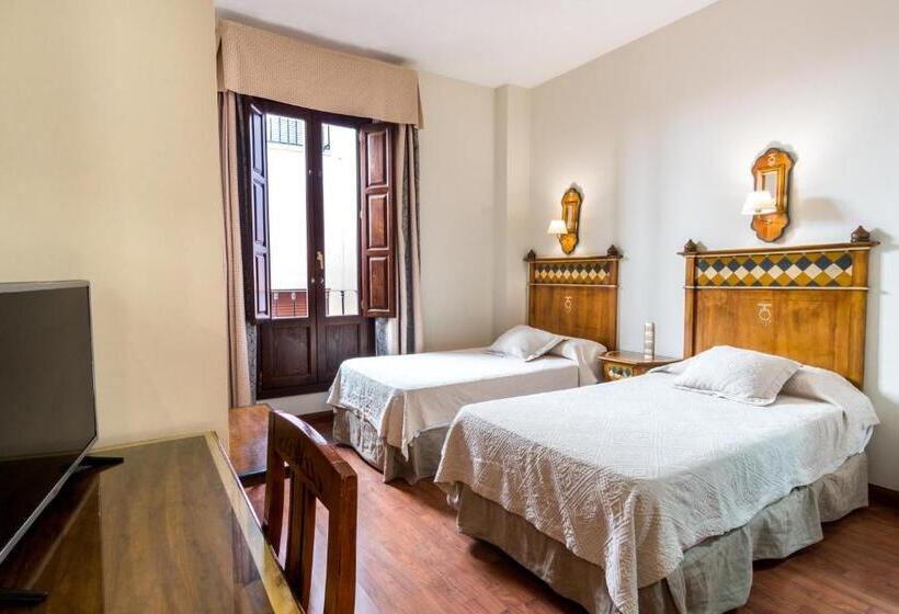 Economy Zimmer, Plaza Nueva