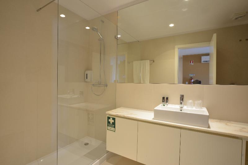 带1个卧室的带阳台的公寓, Ona Marinas De Nerja Spa Resort