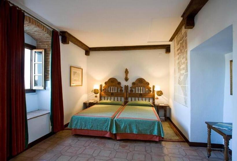 Quarto standard, Parador De Plasencia