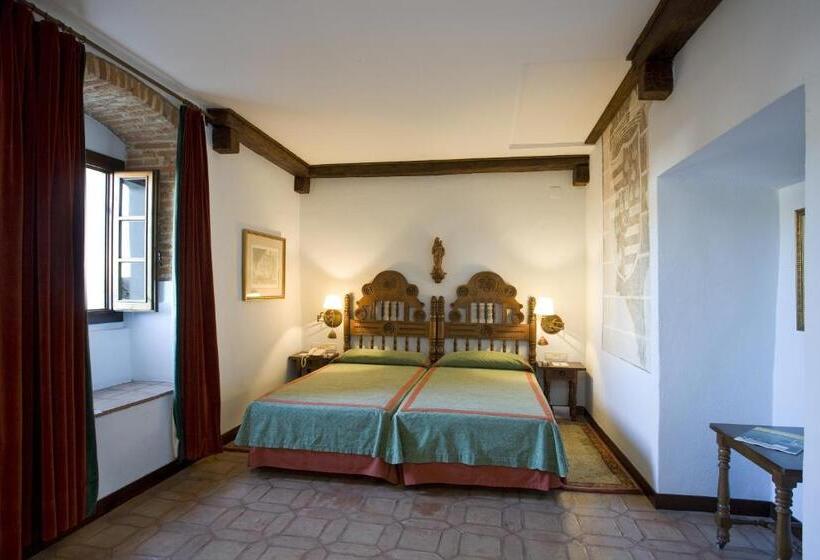 Standard Room, Parador De Plasencia