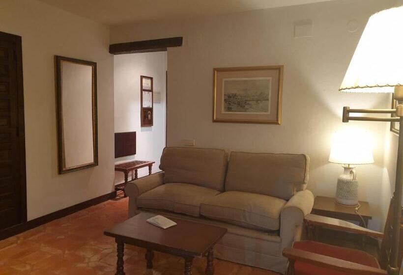 Standard Room, Parador De Plasencia