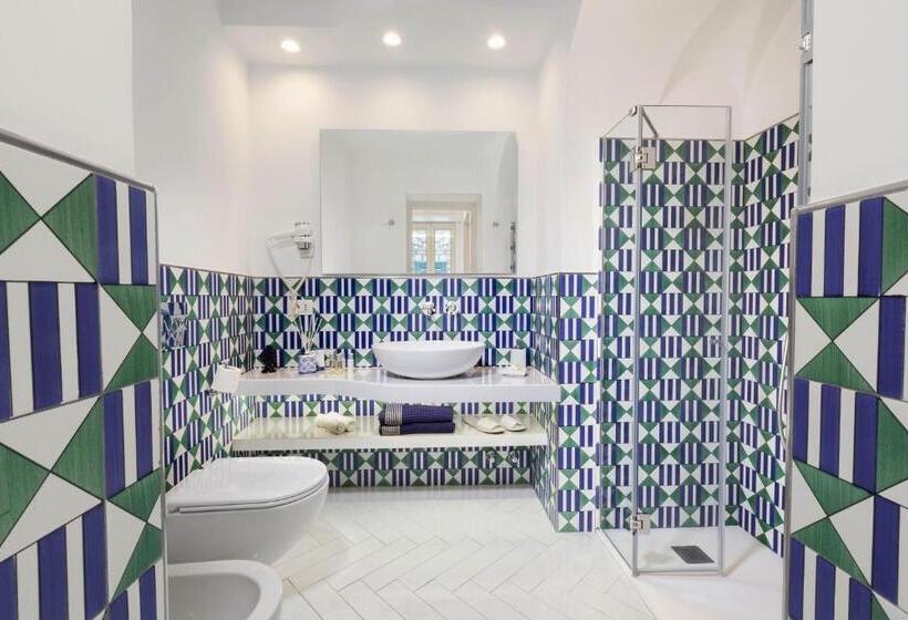 سوییت سوپریور, Residence 2 Pini