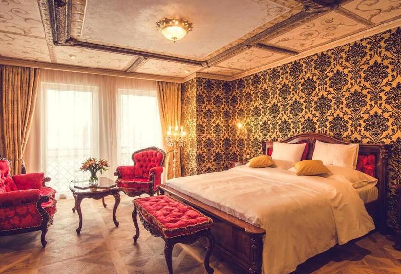 اتاق سوپریور, Florian Palace