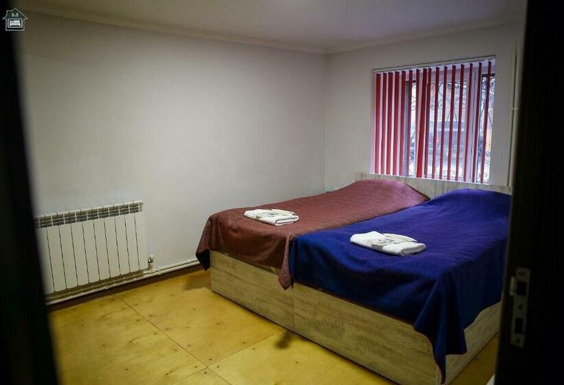 اتاق اکونومی, Guest House In Gyumri