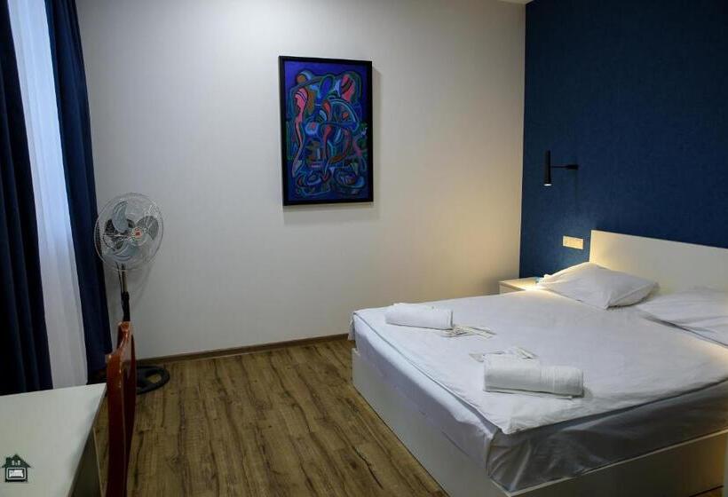 اتاق استاندارد با تخت بزرگ, Guest House In Gyumri