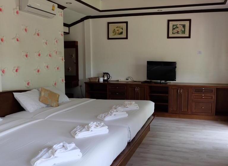 سوئیت جونیور خانوادگی, Suanya Kohkood Resort And Spa