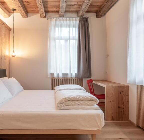 اتاق لوکس, Alla Stazion Locanda Nelle Dolomiti