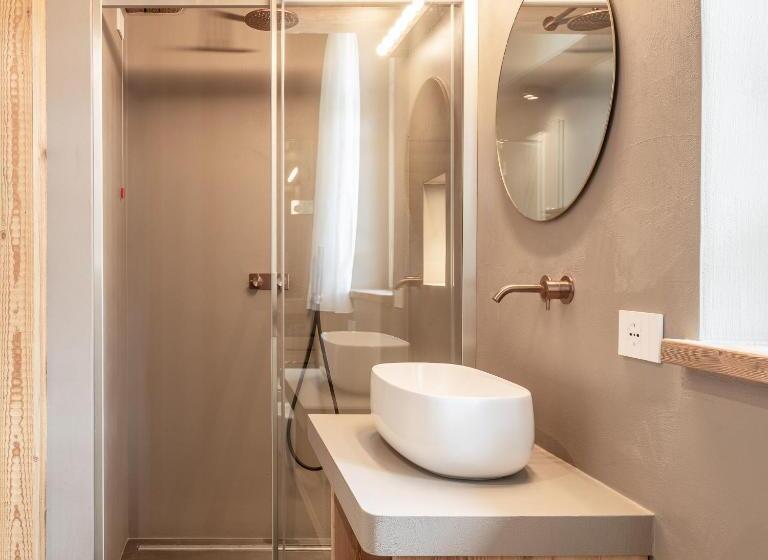 اتاق لوکس, Alla Stazion Locanda Nelle Dolomiti