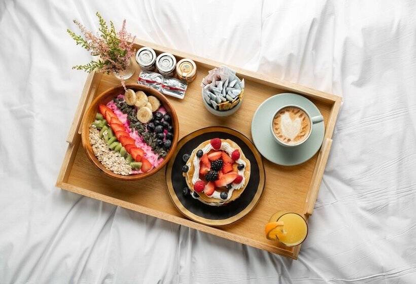 اتاق استاندارد با چشم‌انداز, Park Inn By Radisson Jeddah Madinah Road