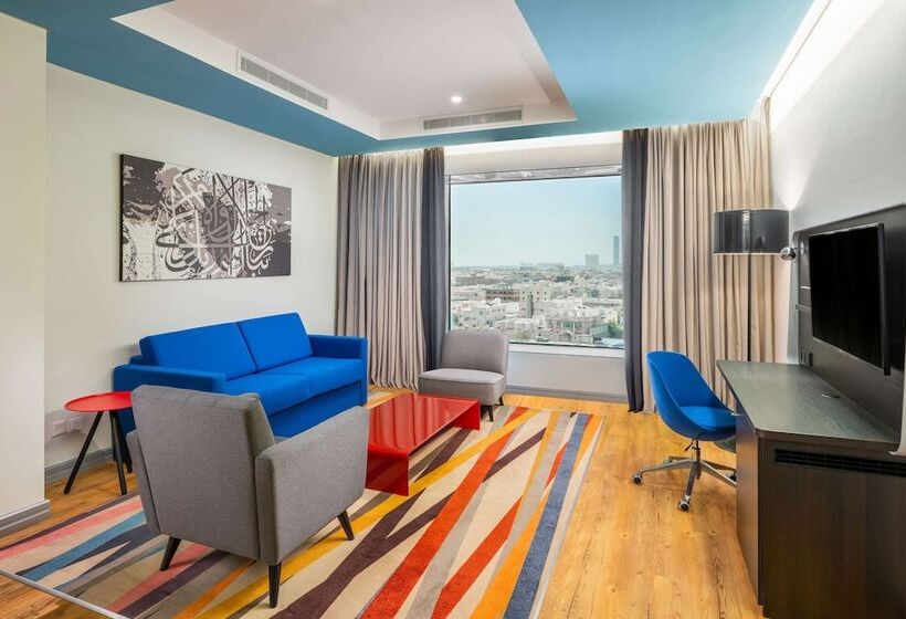 سوییت جونیور, Park Inn By Radisson Jeddah Madinah Road