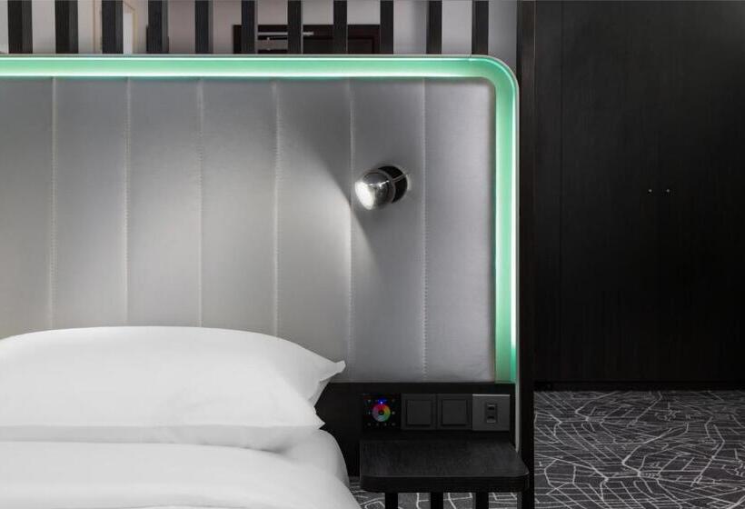 سوییت جونیور, Park Inn By Radisson Jeddah Madinah Road