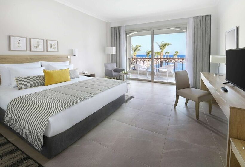 اتاق سوپریور با چشم‌انداز دریا, Iberotel Costa Mares