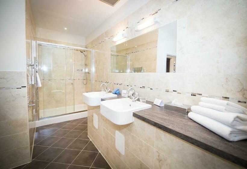 سوئیت با چشم‌انداز رودخانه, Columba Hotel Inverness By Compass Hospitality