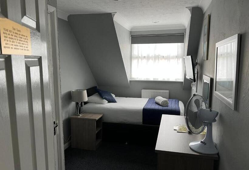اتاق استاندارد یک نفره, Corner House Hotel Gatwick With Bookable Holiday Parking