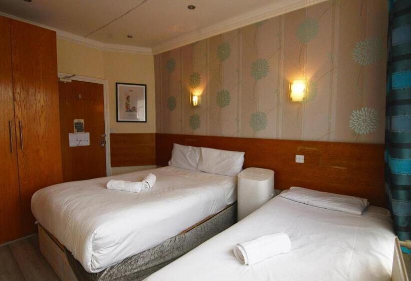 اتاق ساده سه‌ نفره, Anchor Guest House