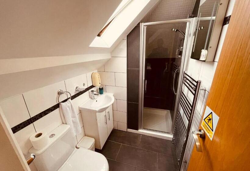 اتاق استاندارد, Anchor Guest House