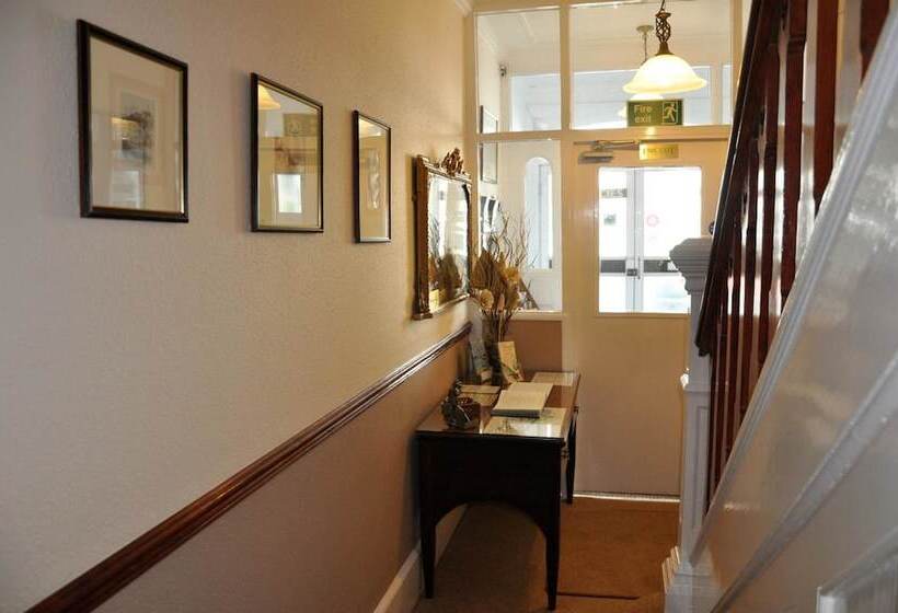 اتاق استاندارد یک نفره, Chandos Premier Folkestone