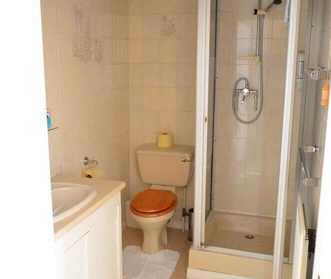 اتاق لوکس, Chandos Premier Folkestone