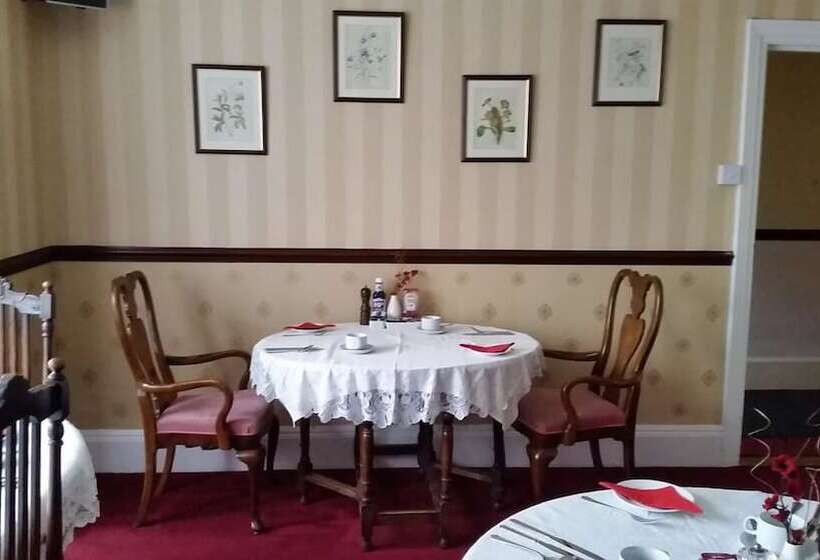 اتاق لوکس, Chandos Premier Folkestone