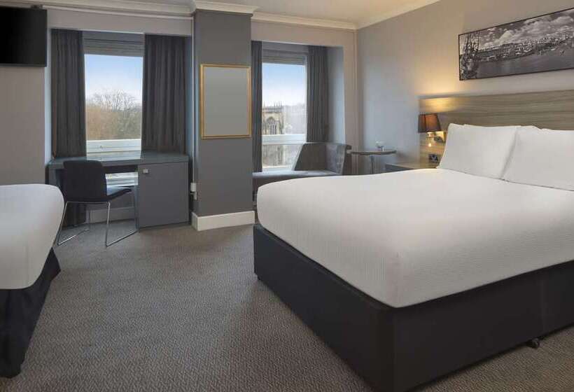 اتاق استاندارد برای معلولان, Hilton Edinburgh Carlton