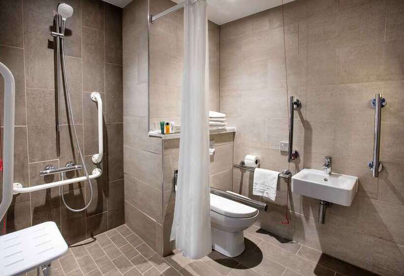 اتاق استاندارد برای معلولان, Hilton Edinburgh Carlton