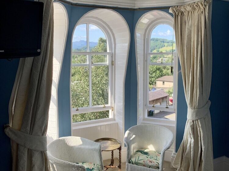 اتاق استاندارد, Leven House Bed And Breakfast