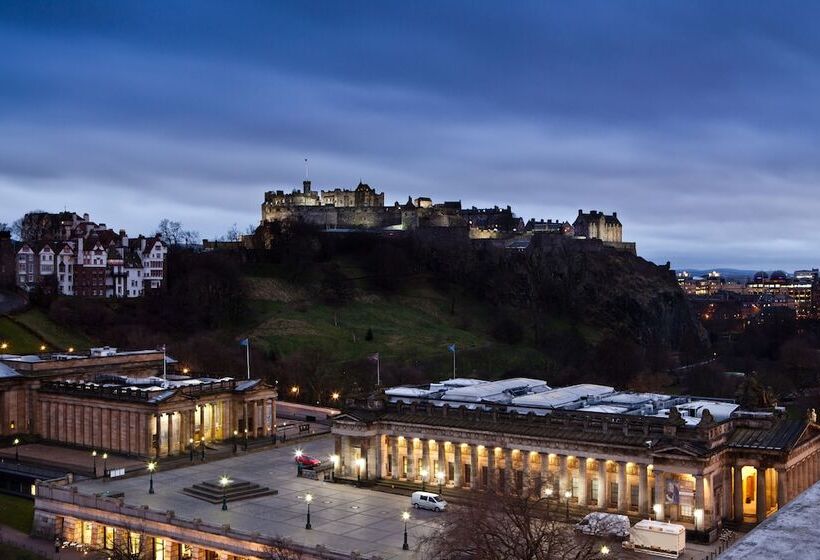 اتاق کلاسیک با تخت دوبل, Mercure Edinburgh City Princes Street