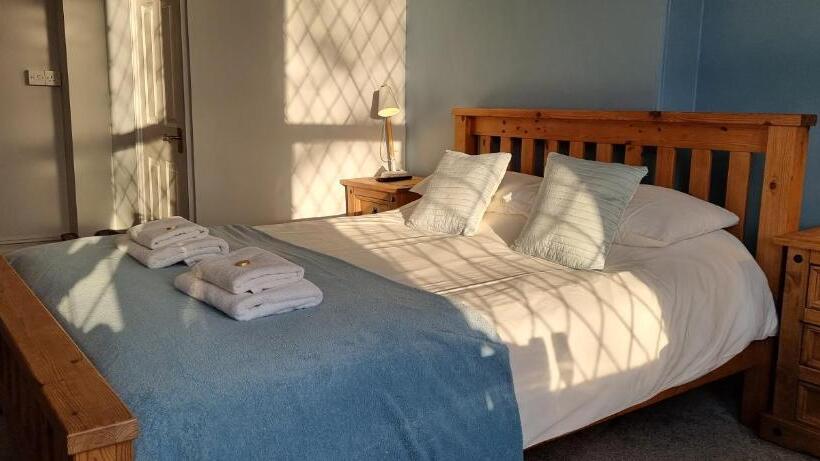 اتاق استاندارد با تخت بزرگ, Rowcroft Lodge