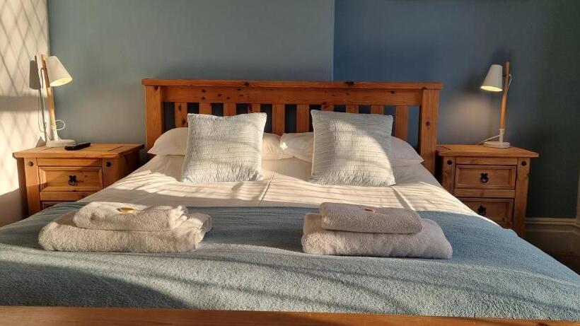 اتاق استاندارد با تخت بزرگ, Rowcroft Lodge