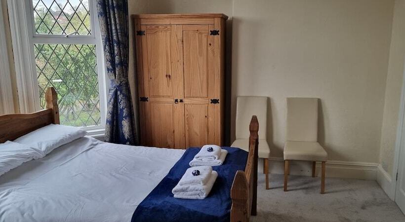 اتاق سه نفره دلوکس با چشمانداز دریا, Rowcroft Lodge