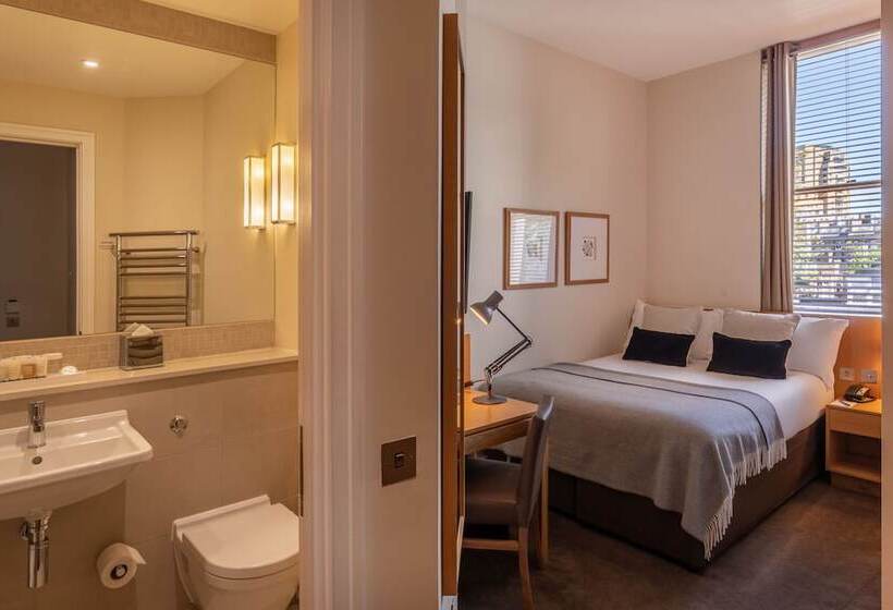 اتاق عادی, The Resident Kensington