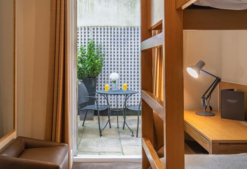 اتاق استاندارد با تخت‌های تاشو, The Resident Kensington