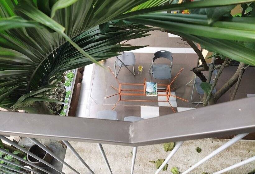 اتاق خانوادگی, Q  Homestay Garden Villa