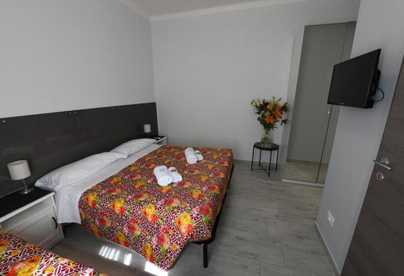 اتاق استاندارد سه نفره, Affittacamere A Casa Mia