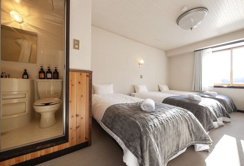 اتاق استاندارد سه نفره, Unplan Village Hakuba