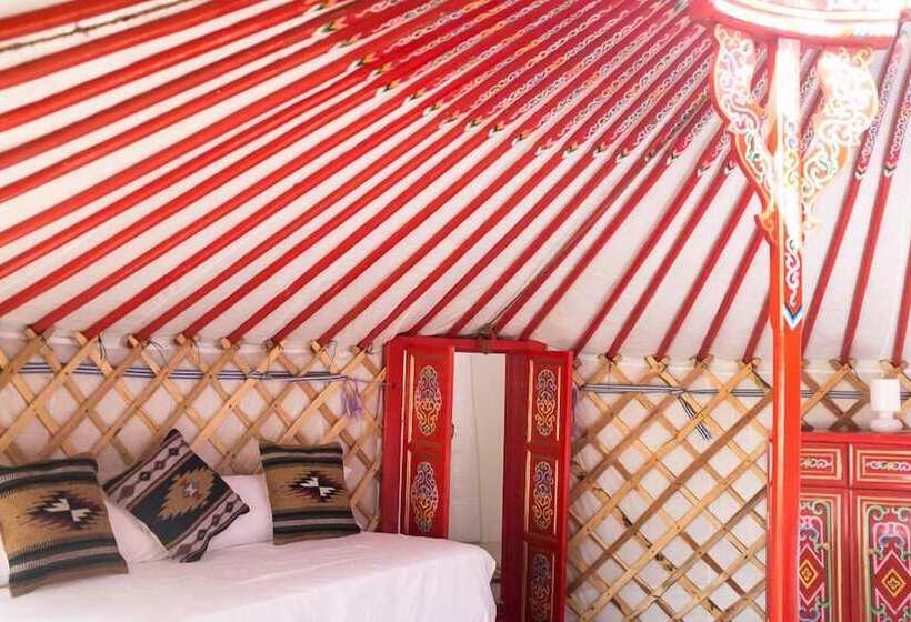 بانگلوی لوکس, Wakana Lake Glamping