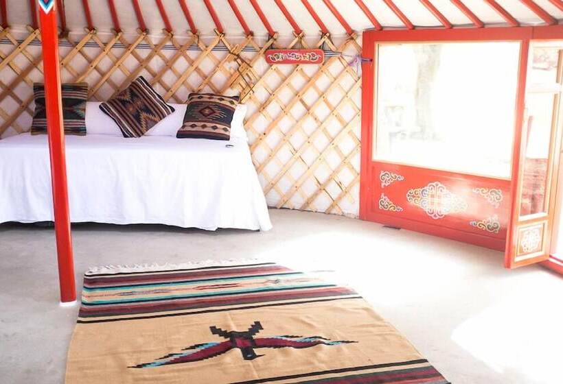 بانگلوی لوکس, Wakana Lake Glamping