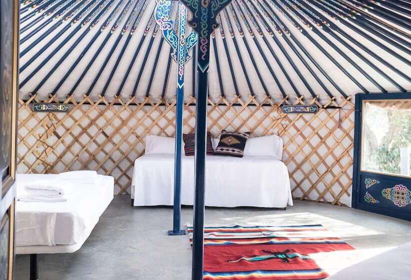 بانگلوی لوکس, Wakana Lake Glamping